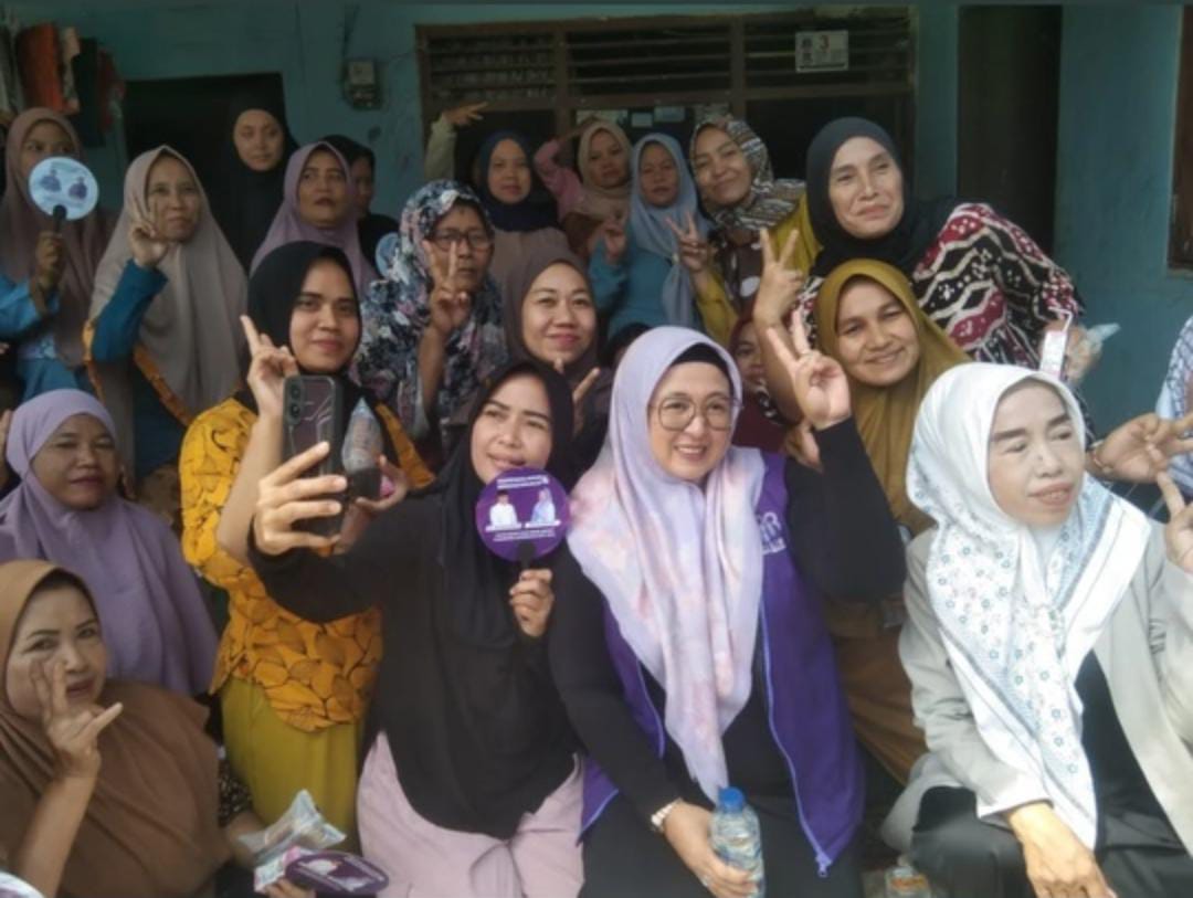 Jadi Perwakilan Kaum Hawa, Emak-emak di Pagedangan Beri Dukungan Penuh Untuk Maesyal-Intan Foto : Ist
