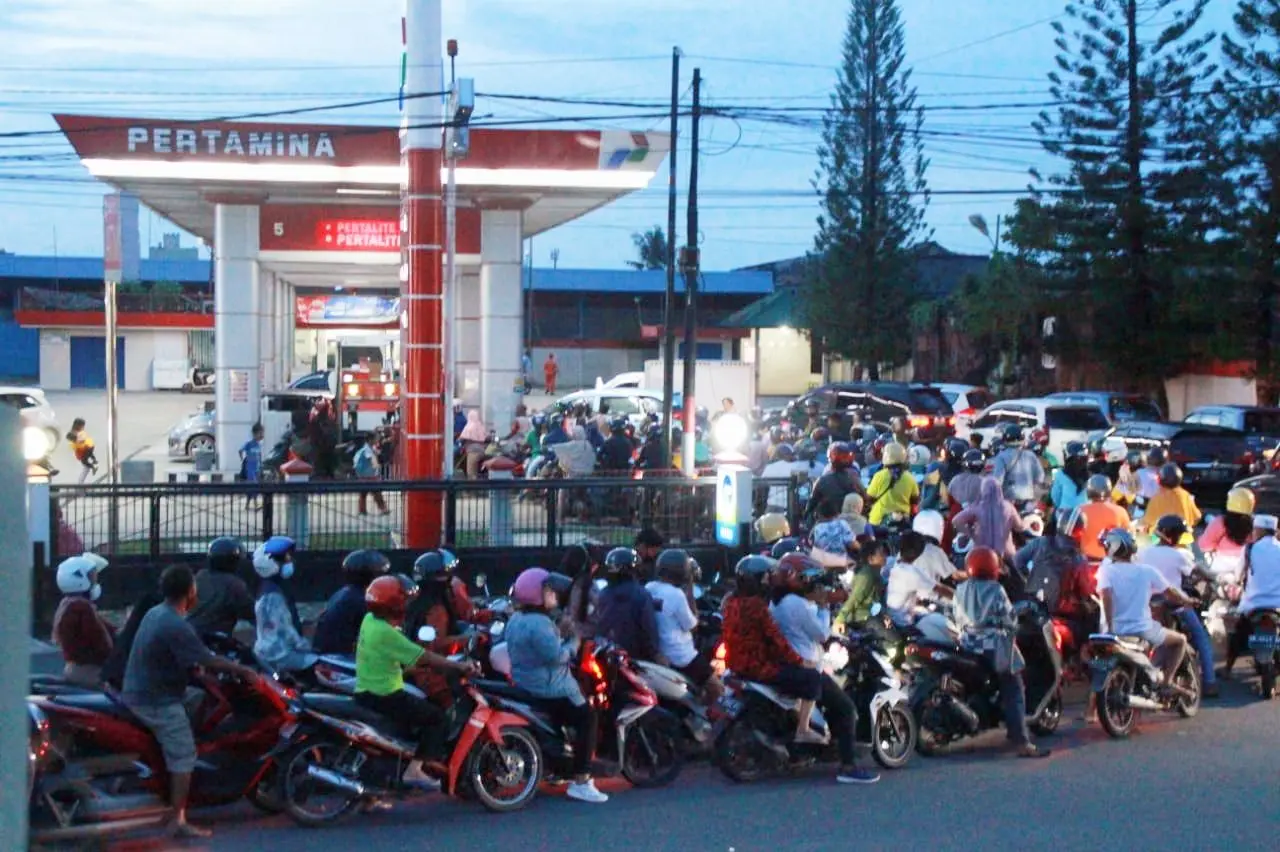 Jangan Termakan Hoax, Pertamina Tetap Menjual Pertalite Foto : Ist