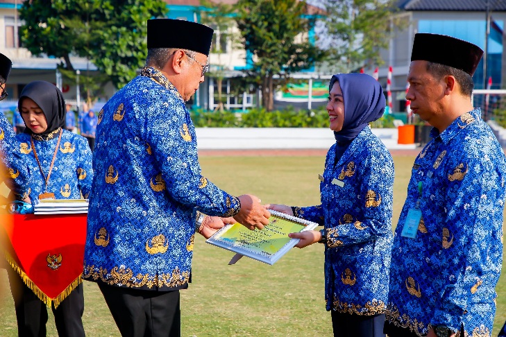 Lahirkan Inovasi Rumah Arsip Setda, Rizkia Fitria Raih Peringkat Pertama ASN Berprestasi di Tangsel Foto : Ist