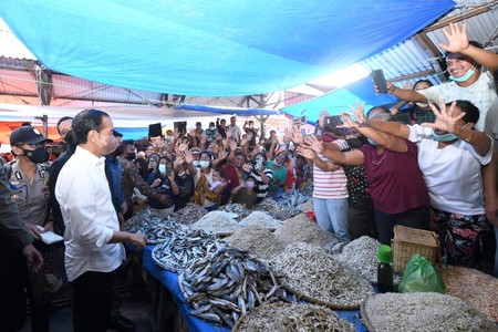 Ngantor Di IKN, Jokowi Tetap Blusukan Foto : Ist