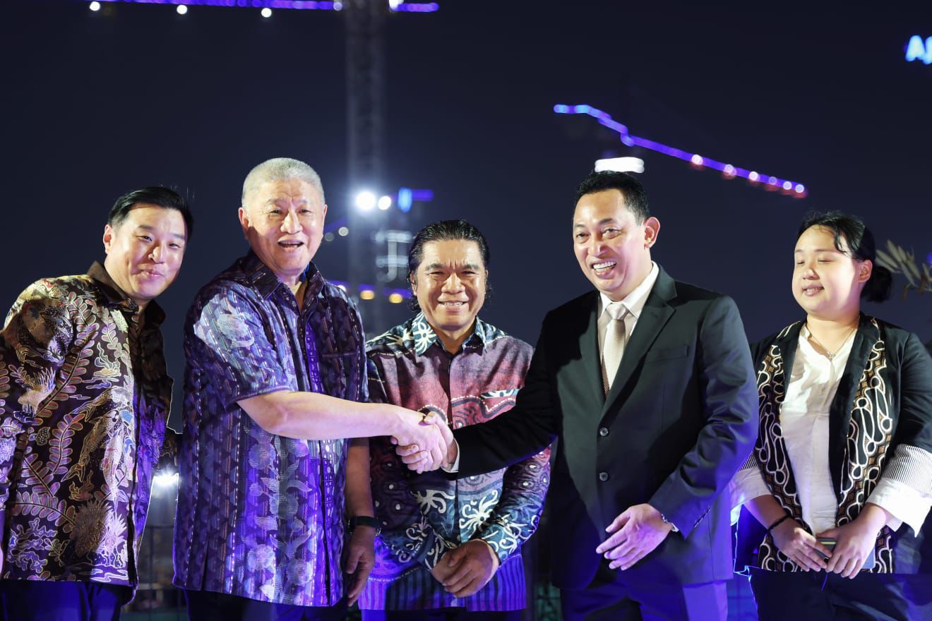 Pj Gubernur Banten Harapkan Investasi Serap Tenaga Kerja Lokal Foto : Ist
