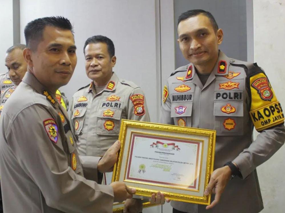 Polsek Pondok Aren Terima Penghargaan Kompolnas Award 2024 Foto : Ist