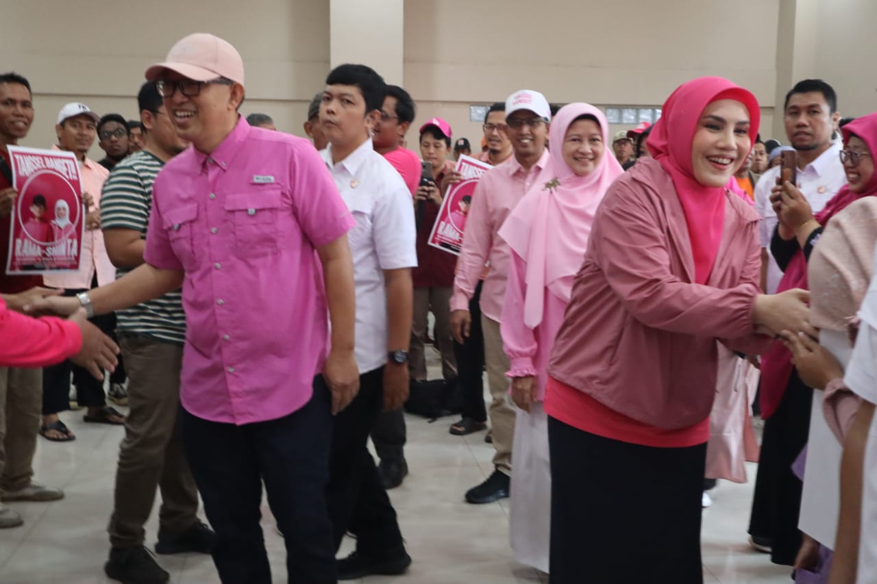 Rama Shinta, Luncurkan Warna Pink dan Hashtag "Tangsel Banget" Foto : Ist