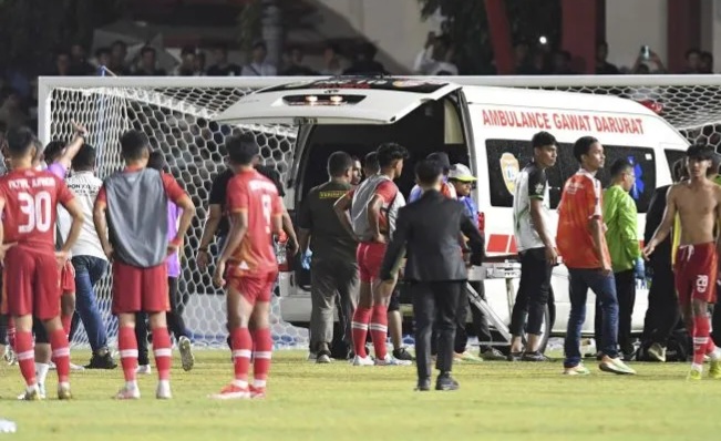 Senayan Sesalkan Wasit Sepakbola PON XXI Yang Diduga Berat Sebelah Foto : Ist