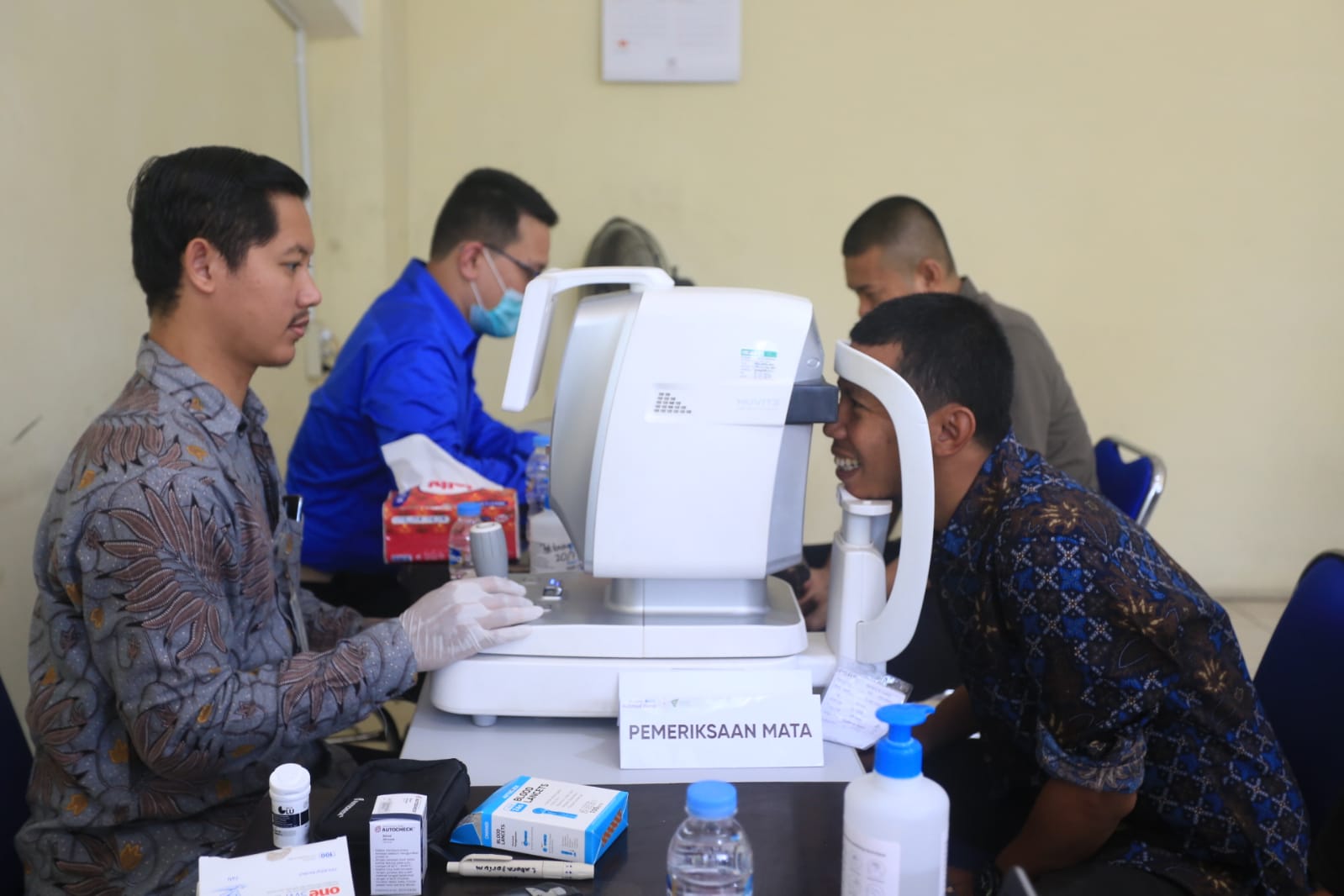 Tim Dokter RS Mata Achmad Wardi Beberkan Tips Merawat Kesehatan Mata Bagi Jurnalis Foto : Istimewa