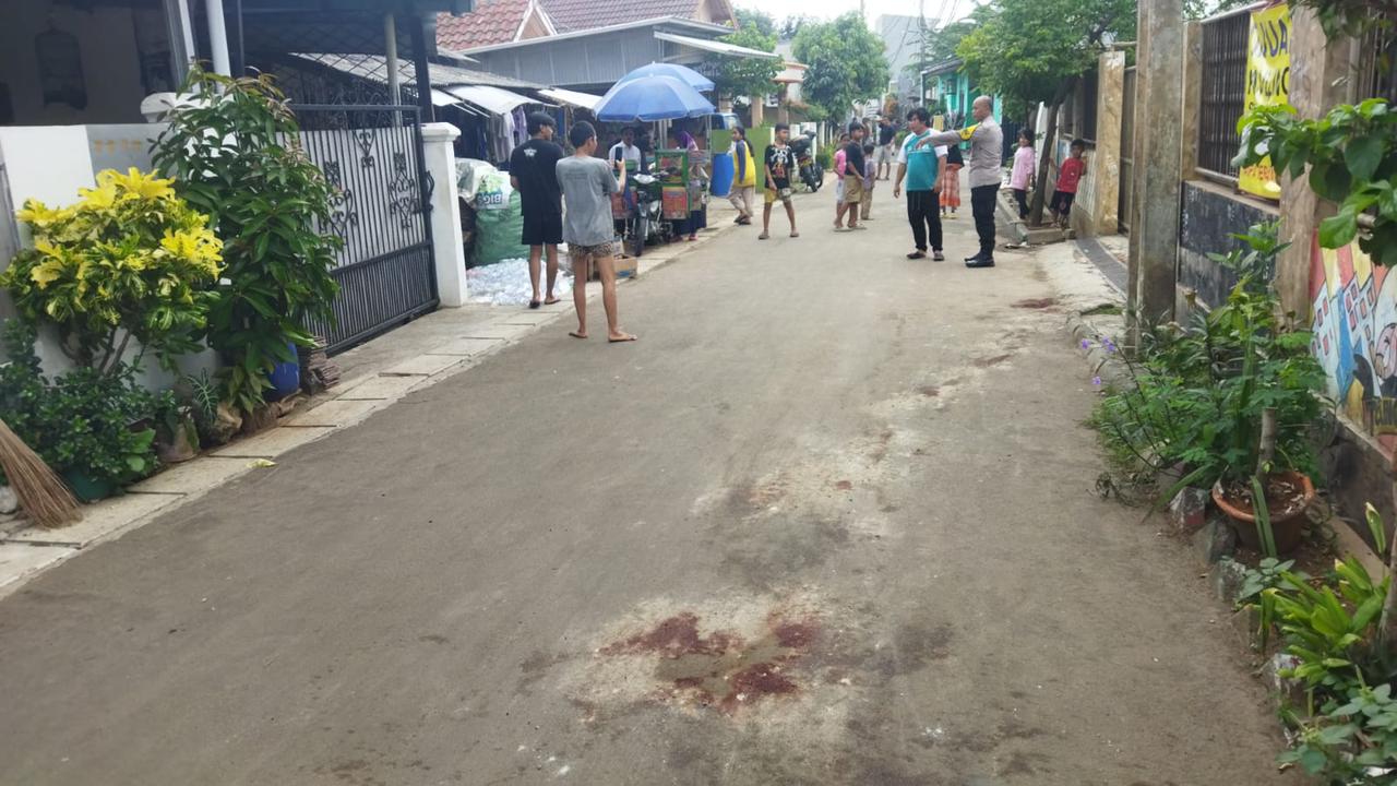 Gangster Serang Warga Kampung Dongkal, 1 Pemuda Luka Bacok Tempat Kejadian Perkara penyerangan gangster di Kampung Dongkal, Kelurahan Pondok Jagung Timur, Kecamatan Serpong Utara.(dra)