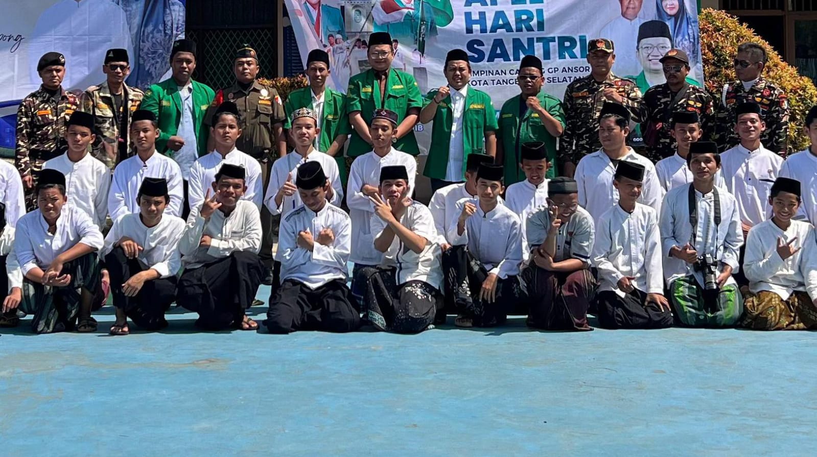 GP Ansor Tangsel Siap Kolaborasi dengan Polres Tangsel Dalam Program Cetar Pengurus PC GP Ansor saat foto bersama, dan siap berkolaborasi dalam program Cetar. (Ist)