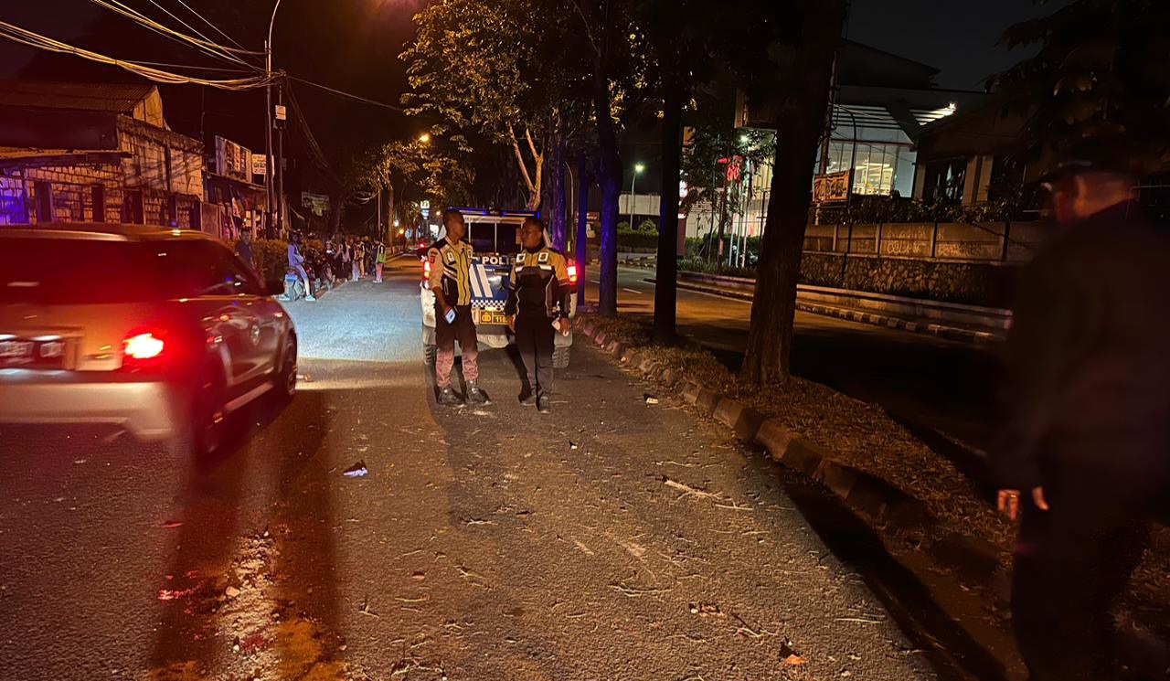Hilang Kendali Akibat Gas Motor Bermasalah, Pria di Pondok Aren Hantam Pohon Hingga Tewas Foto : Ist