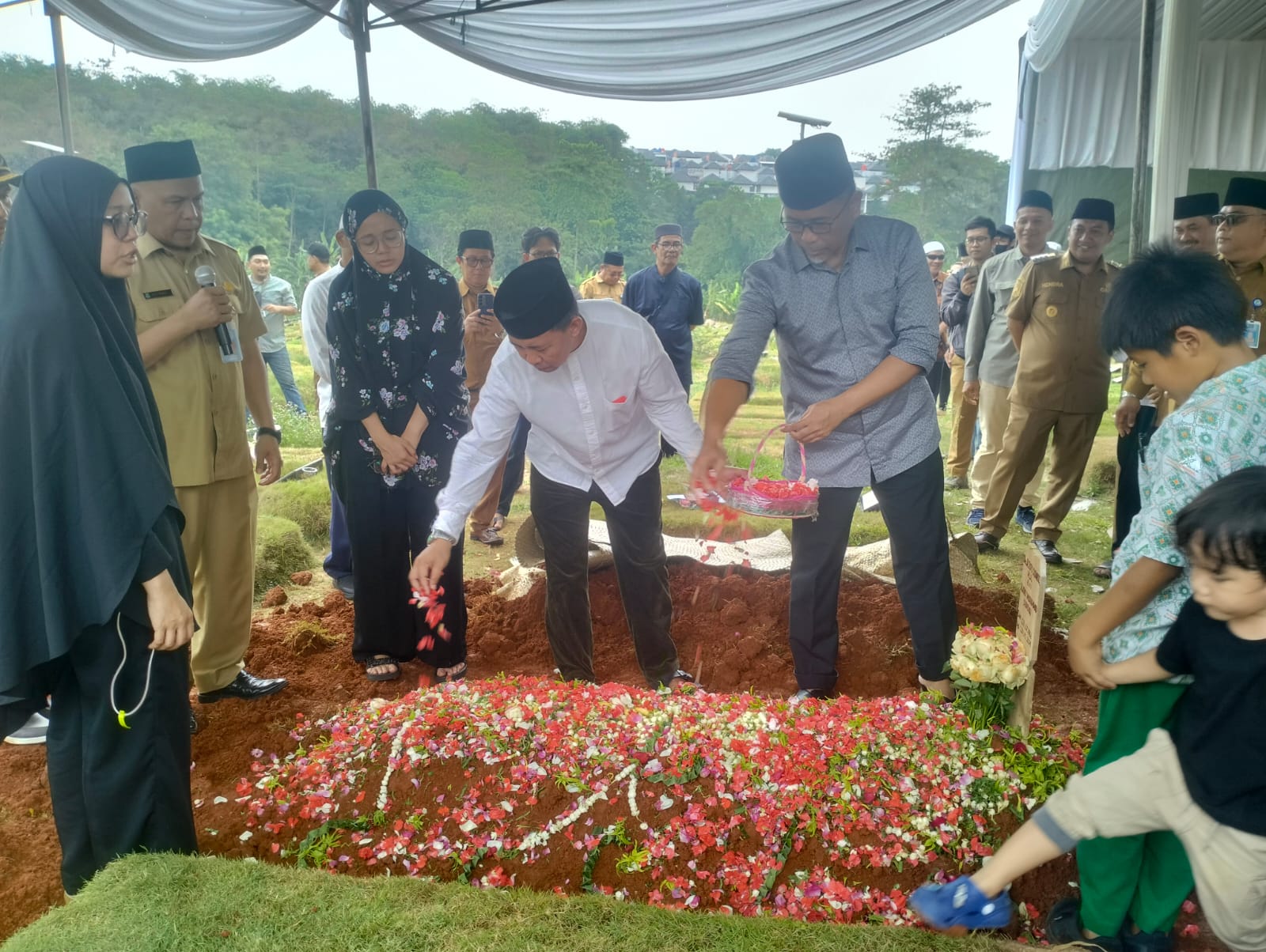 Hingga Akhir Hayat, Mendiang Toto Sudarto Masih Berusaha Telusuri Jejak Sejarah Tangsel Foto : Ist