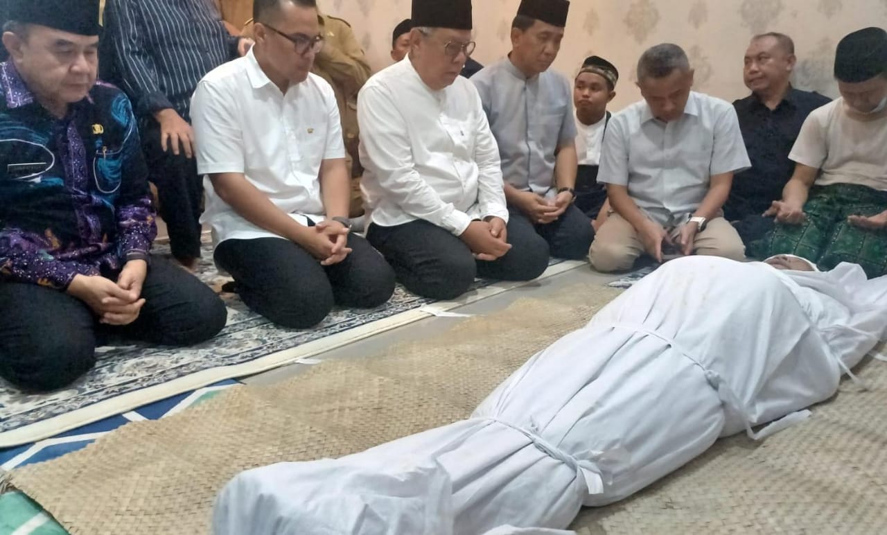 Kepala DPK Tangsel Tutup Usia, Ben-Pilar Larut dalam Duka dan Kenangan Bersama Almarhum Foto : Ist