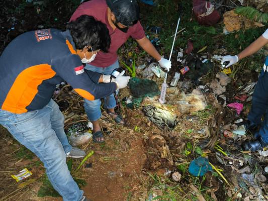 Kerangka Manusia Di Tol Serpong Masih Diidentifikasi Polisi masih melakukan identifikasi terhadap penemuan kerangka manusia di Serpong.(dra)