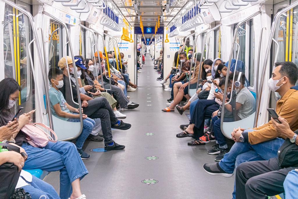 Nonton Pesta Rakyat Pelantikan Presiden Naik MRT Dan Transjakarta Aja, Cuma Rp 1 Foto : Ist
