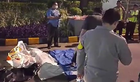 Pelajar 15 Tahun Lompat dari Rooftop Mal Bekasi, Diduga Bunuh Diri Foto : Ist