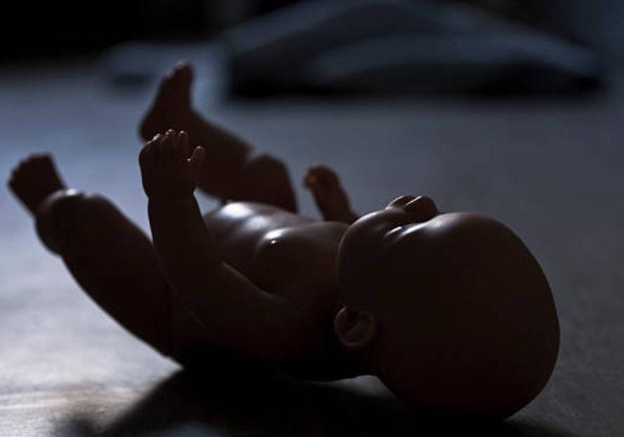Penemuan Mayat Bayi Terbungkus Plastik di Teras Rumah Gegerkan Warga Bogor Foto : Ist