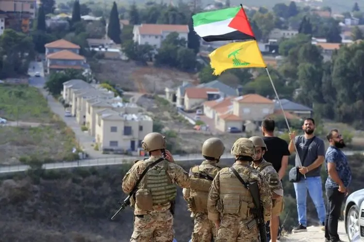 Perang Hizbullah-Israel Makin Membara, Kemenlu Pulangkan 40 WNI Dari Lebanon Foto : Ist