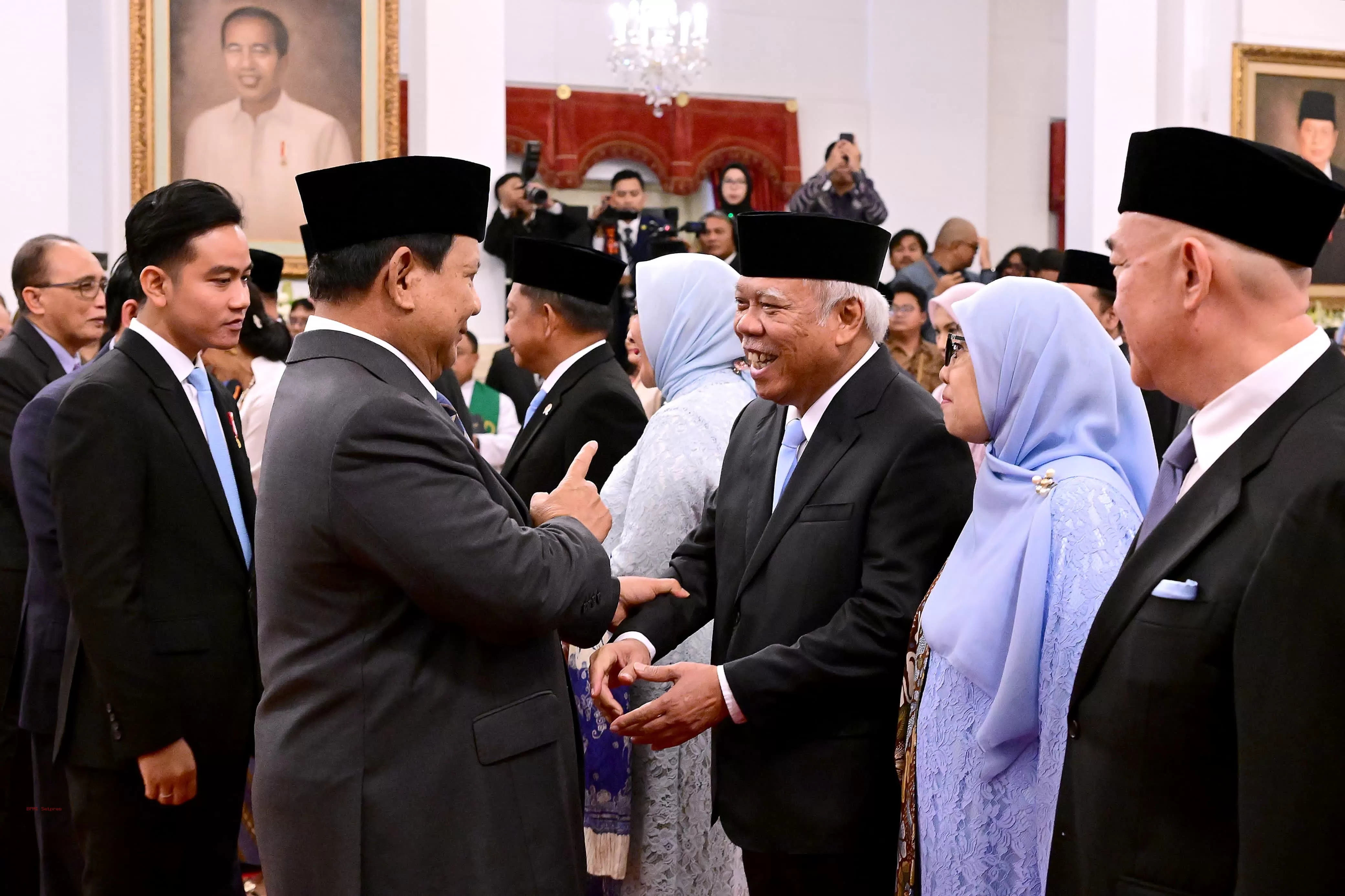 Basuki: Pak Jokowi Akan Sering Ke IKN Presiden Prabowo saat melantik Basuki Hadimuldjono sebagai Kepala Otorita IKN. Foto : Ist