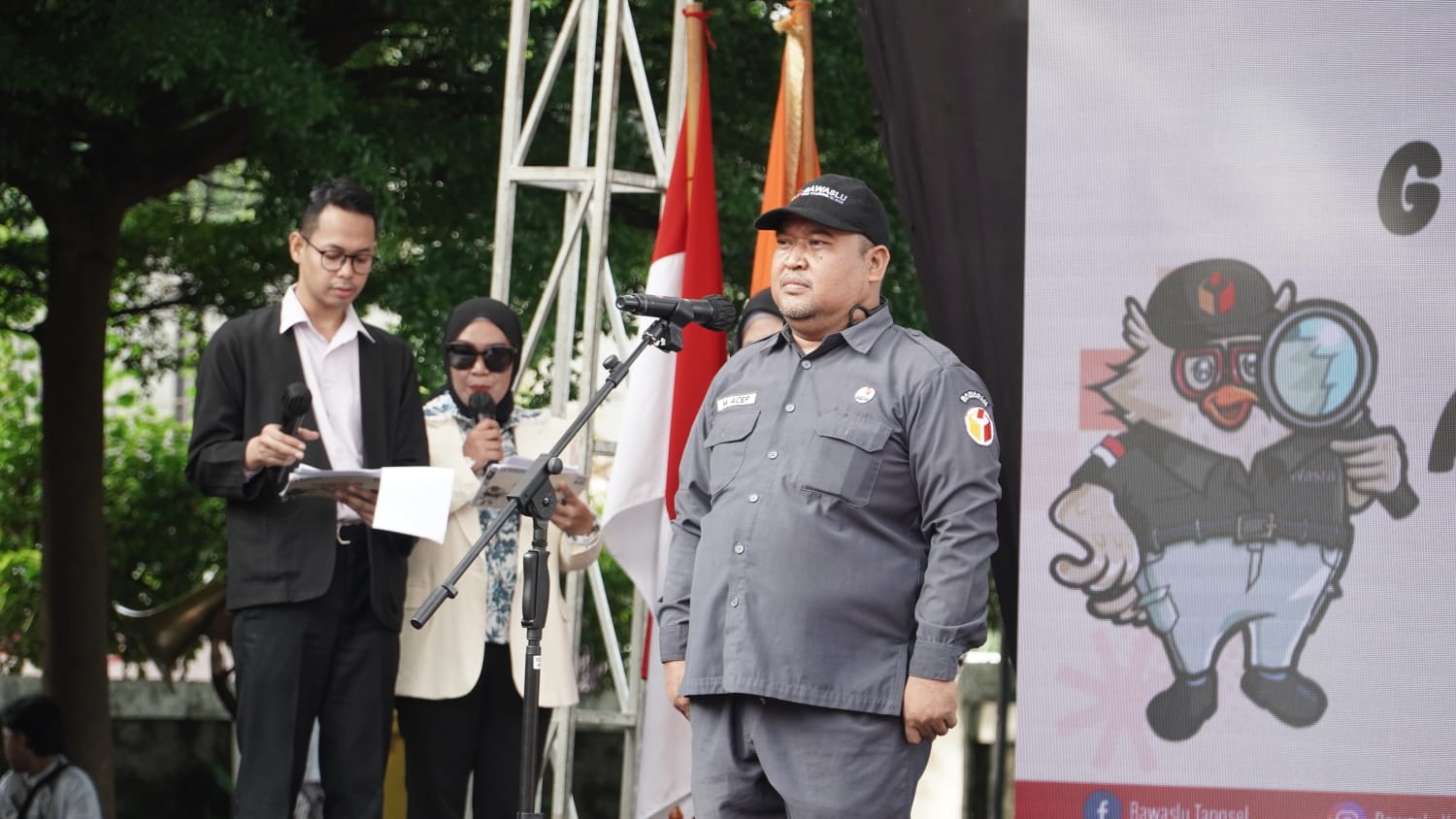 Bawaslu Tangsel Gelar Apel Akbar dan Doa Bersama Jelang Pemungutan Suara Ketua Bawaslu Tangsel Muhamad Acep. (Dok. Bawaslu Tangsel)
