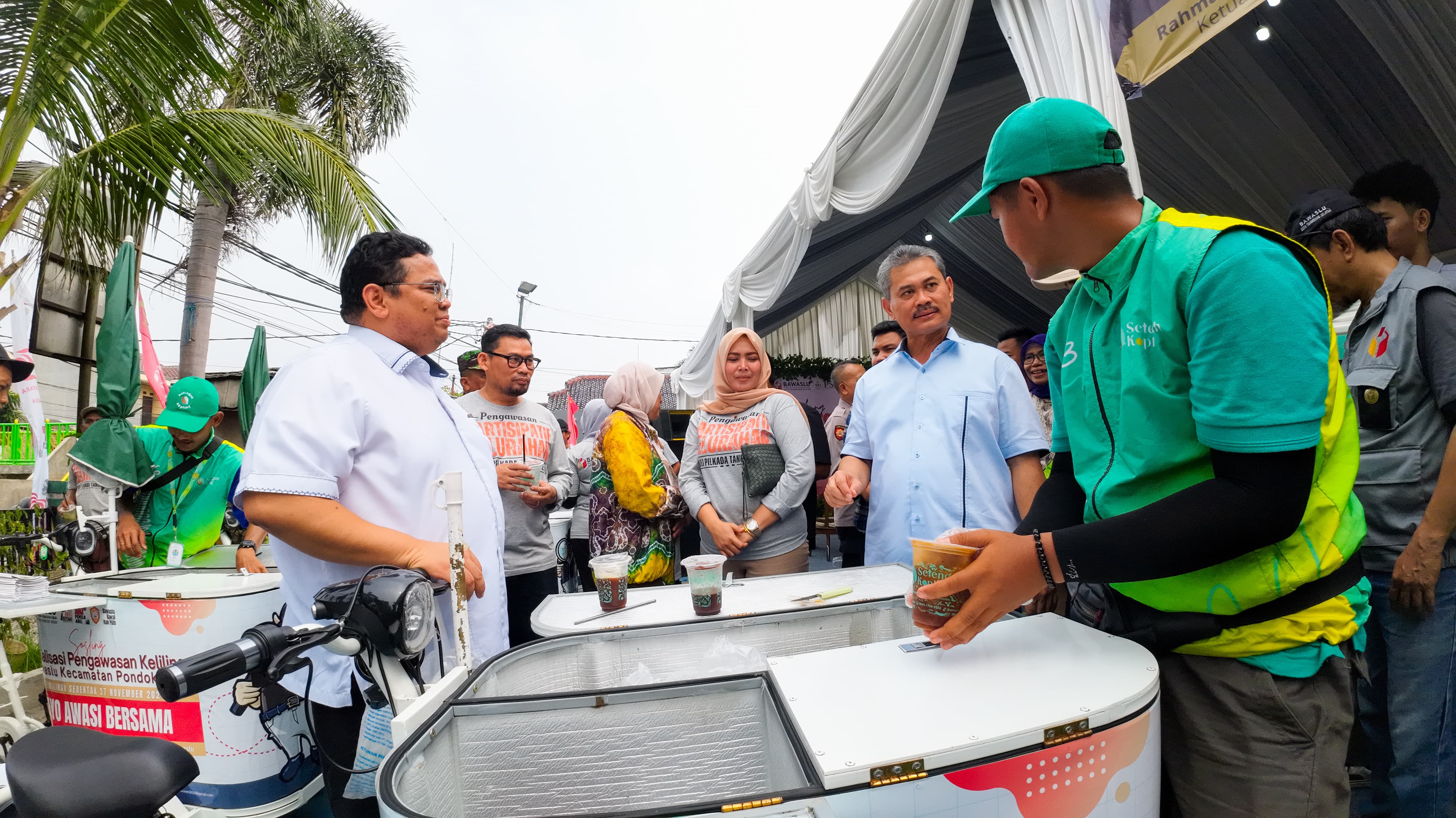 Pertama di Indonesia, Bawaslu Tangsel Luncurkan Kelurahan Peduli Pilkada Kelurahan Peduli Pilkada ini ditetapkan di Kelurahan Pondok Kacang Timur, Kecamatan Pondok Aren, Kamis (16/11). (tangselpos.id/irm)