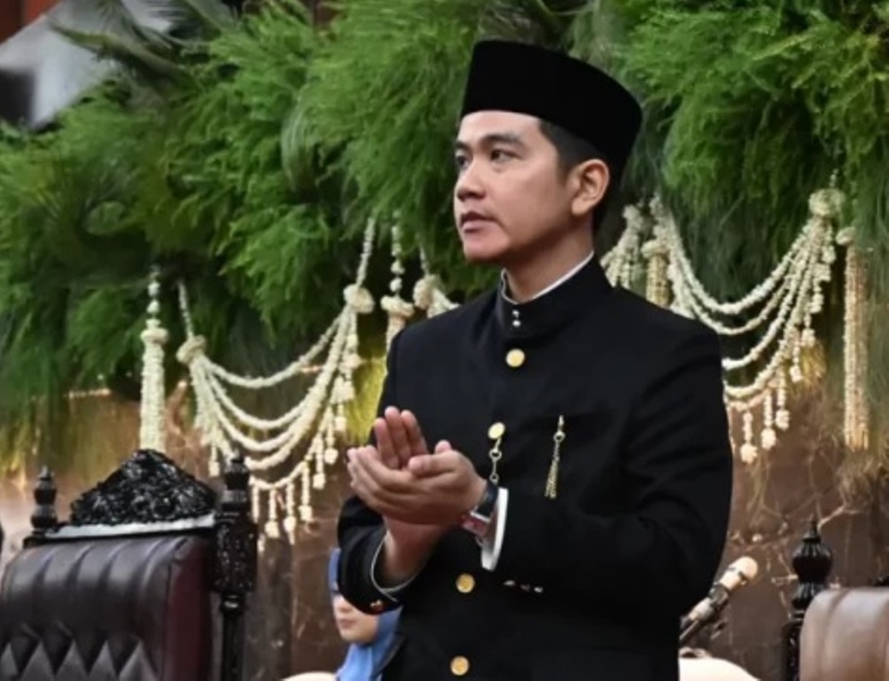 Wapres Gibran Pimpin Upacara Hari Pahlawan Di TMP Kalibata Foto : Ist