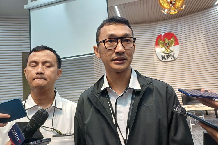16 Menteri & 27 Wamen Belum Lapor Kekayaan Anggota Tim Jutu Bicara KPK Budi Prasetyo (kanan). Foto : Ist