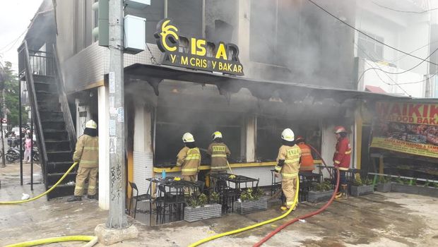 Gerai Ayam Crisbar di Ciputat Timur Kebakaran Akibat Kebocoran Gas Foto : Ist