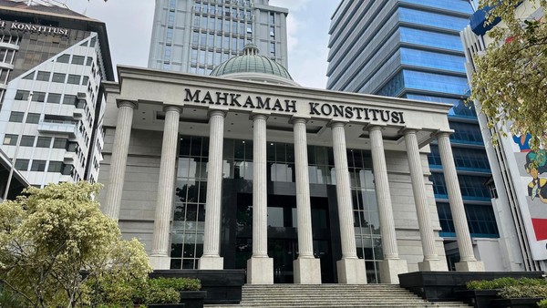 Pilkada Serentak Belum Tuntas, Ada 312 Calon Gugat Ke MK Gedung NK. Foto : Ist