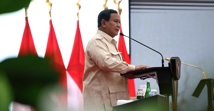 Presiden Prabowo memberikan sambutan pada acara Polri di Semarang. Foto : Ist