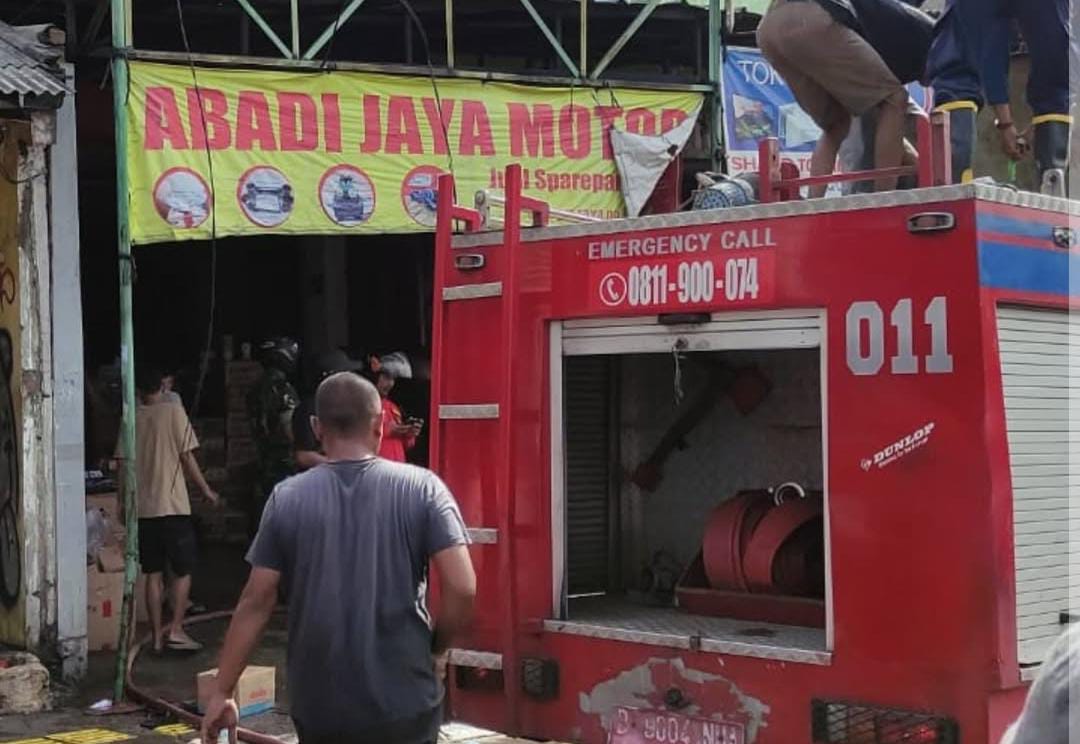 Toko Spare Part Motor di Pondok Aren Kebakaran, Kerugian Mencapai Miliaran Rupiah Foto : Ist