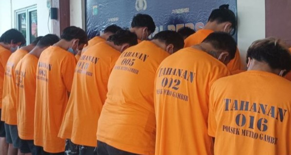 Para Penipu Investasi Bodong Lewat Aplikasi Kencan di Jakpus Positif Sabu Foto : Ist