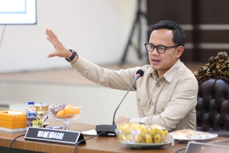 Pelantikan Kepala Daerah Hasil Pilkada Serentak 2024 Bisa Tiga Gelombang Wamendagri Bima Arya. Foto : Ist