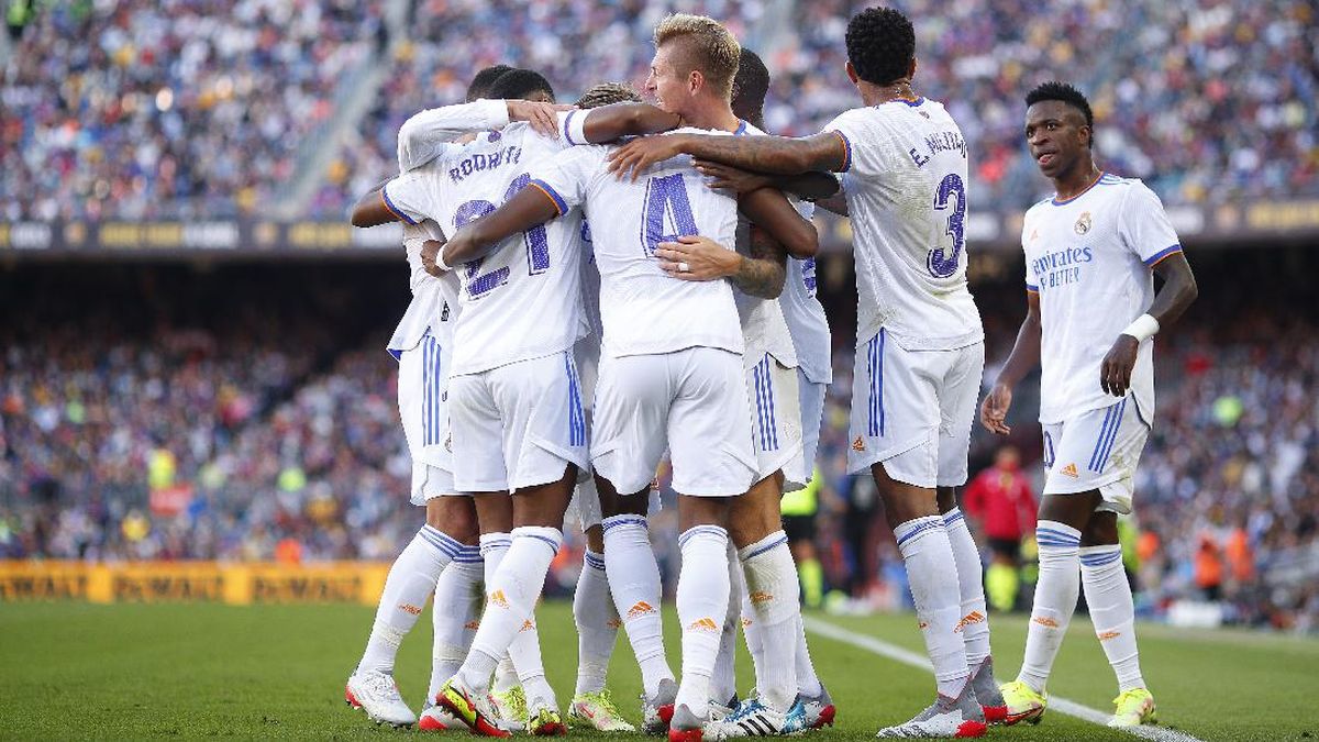 Hasil Liga Spanyol: Barca Dan Real Madrid Saling Berburu Skuad Real Madrid. Foto : Ist