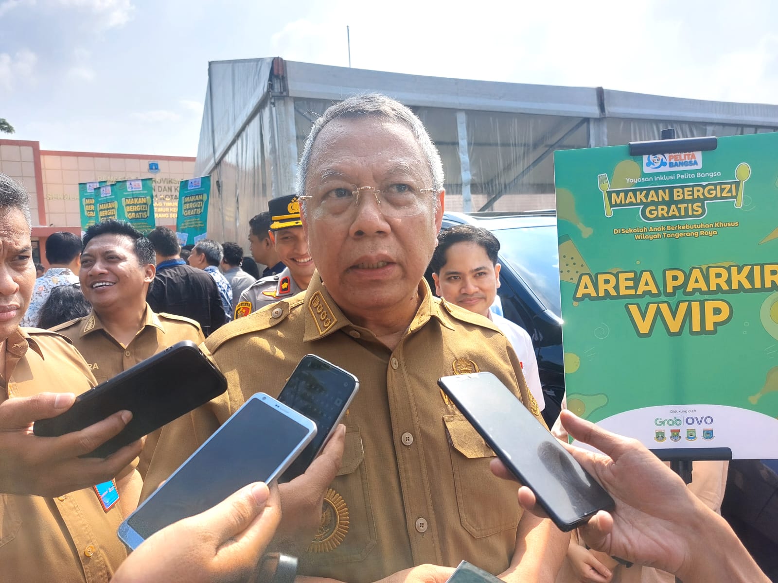 Benyamin Kecam Dugaan Pelecehan Seksual di Lingkungan Sekolah : Tangani Secara Hukum! KECAM. Wali Kota Tangsel, Benyamin Davnie kecam dugaan pelecehan di lingkungan sekolah, Rabu (7/5). Foto : Ist