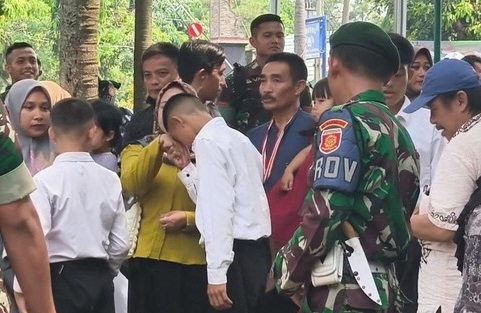 Orang Tua Senang, Anak-anak “Nakal” Dikirim Ke Barak TNI Foto : Ist