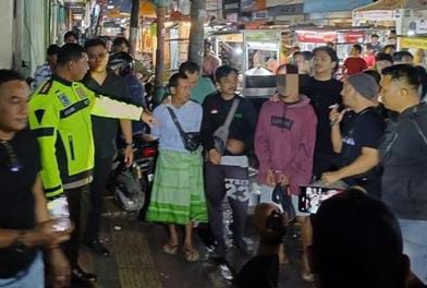 Pria Peminta Jatah Preman di Kawasan Kuliner Pasar Lama Ditangkap Foto : Ist