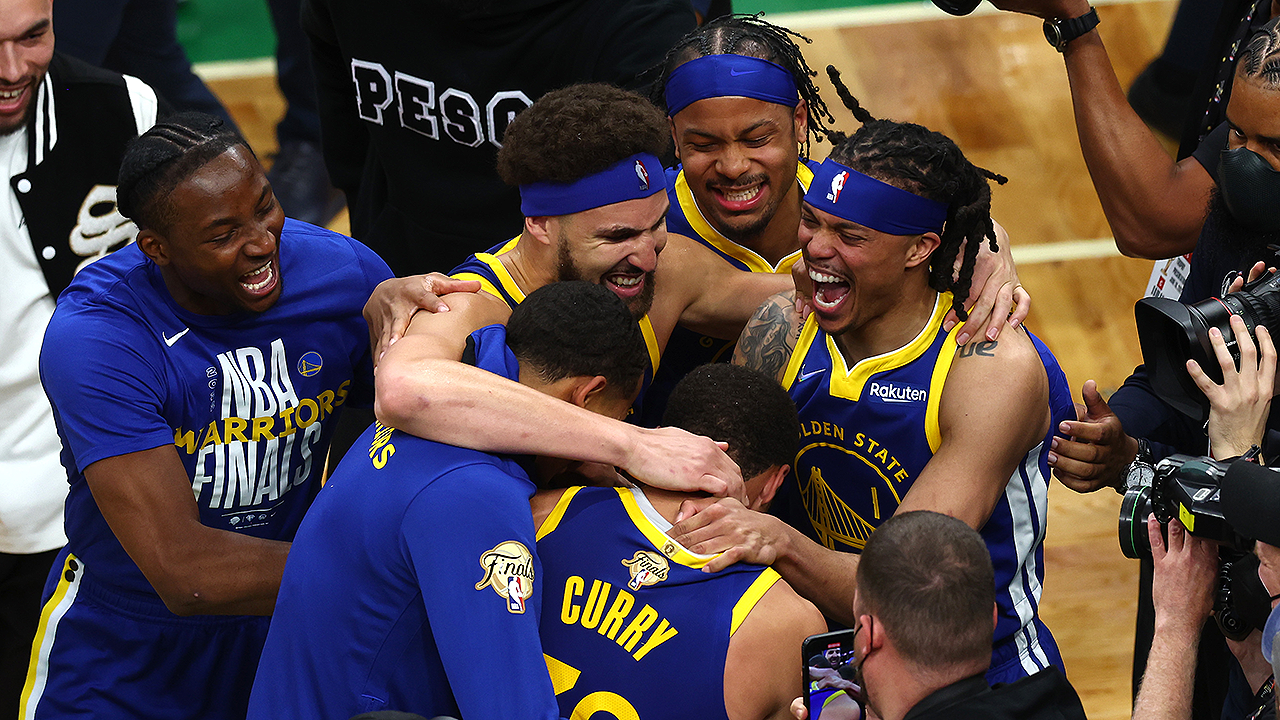 Semifinal Wilayah Barat NBA, Warriors Menang Atas Minessota 99-88 Tim Basket Golden State Warriors. Foto : Ist