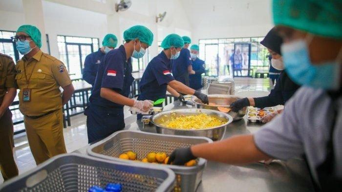 Siswa Keracunan Makin Bertambah, Penyedia MBG Bermasalah Dievaluasi Total Dapur MBG. Foto : Ist