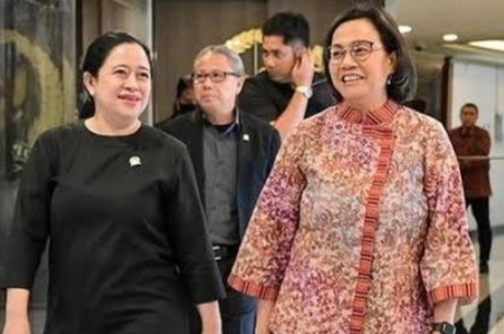 Sri Mulyani: Efisiensi Anggaran Lanjut Tahun Depan Ketua DPR Puan Maharani berssma Menkeu Sri Mulyani. Foto : Ist