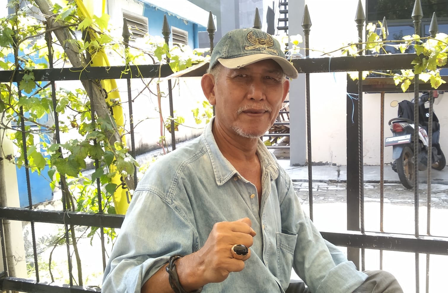 Tergerus Travel Bodong, Pendapatan Akutan Umum Melorot 70 Persen Ketua DPD Organda Provinsi Banten, Emus Mustagfirin.