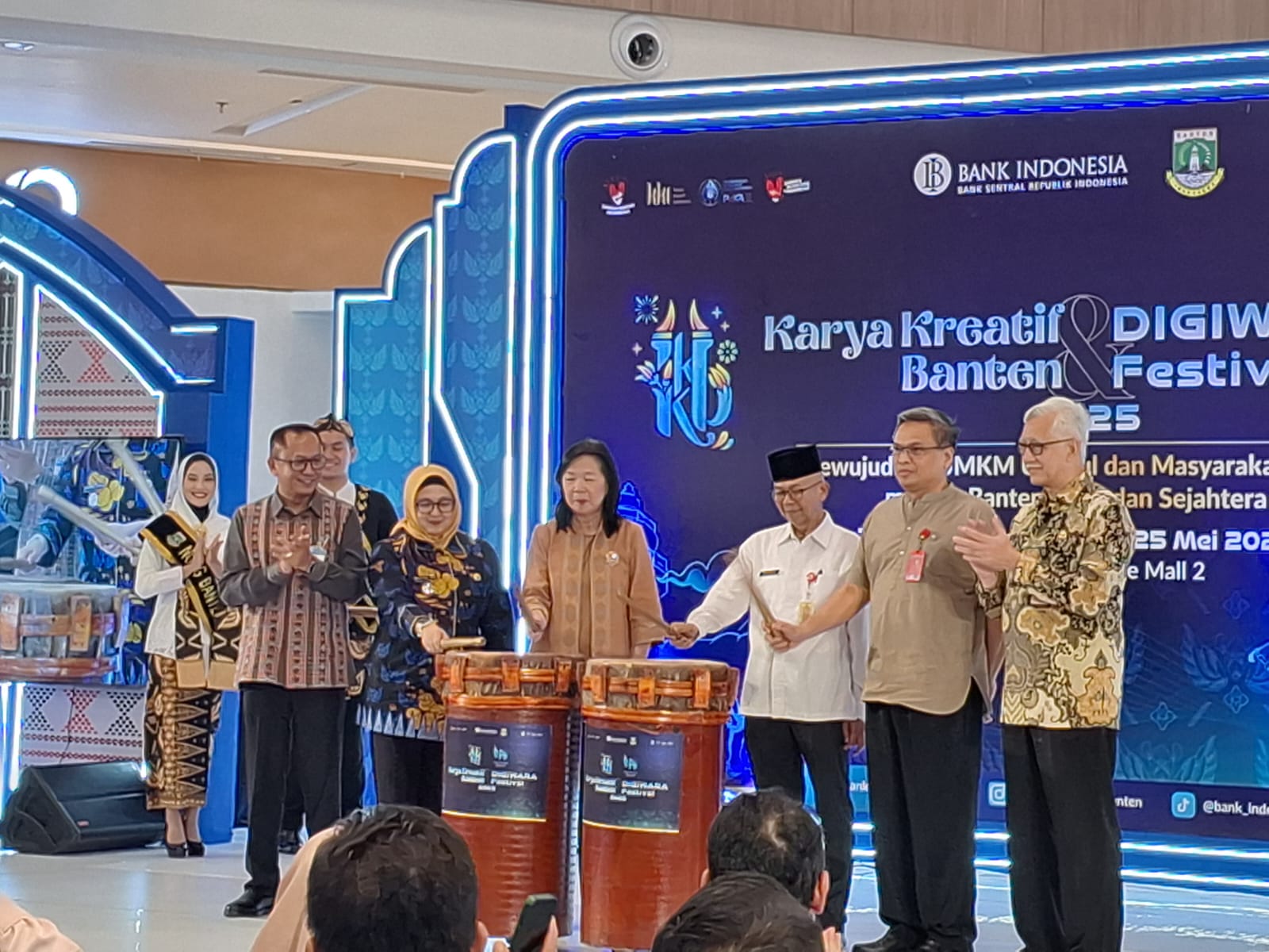 UMKM Menjadi Tulang Punggung Perekonomian Nasional Karya Kreatif Banten dan Digital Jawara Festival 2025 di Bintaro Jaya Xchange Mall 2, Tangerang Selatan, Jumat-Minggu (23-25/5/2025).(Istimewa)