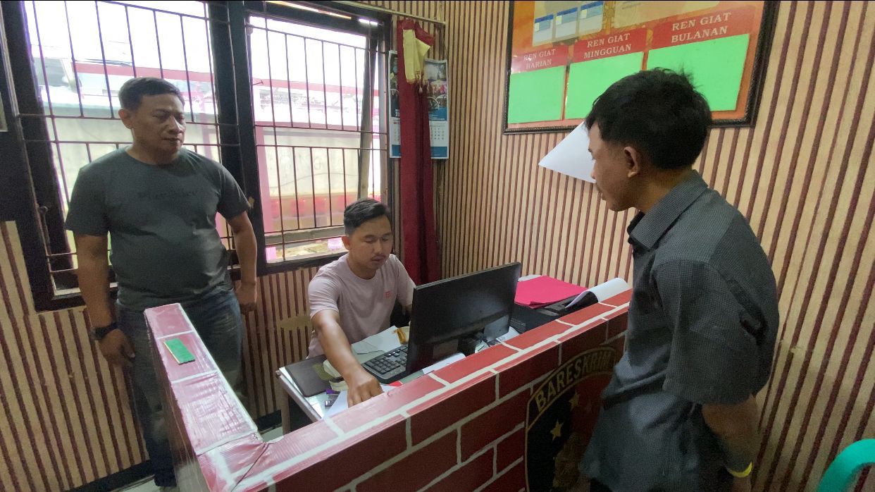 Pihak Polsek Pandeglang Kota sedang melakukan BAP (Berita Acara Pemeriksaan) terhadap pelaku curanmor yang babak belur dihajar warga, Sabtu (24/5).
