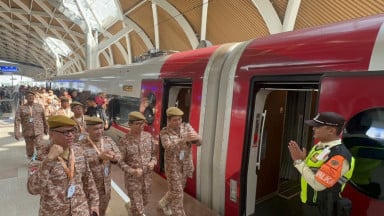 84 Kepala Daerah Naik Whoosh Ke Retreat Di IPDN 84 Kepala Daerah naik Whoosh menuju Kampus Zipdn. Foto : Ist :