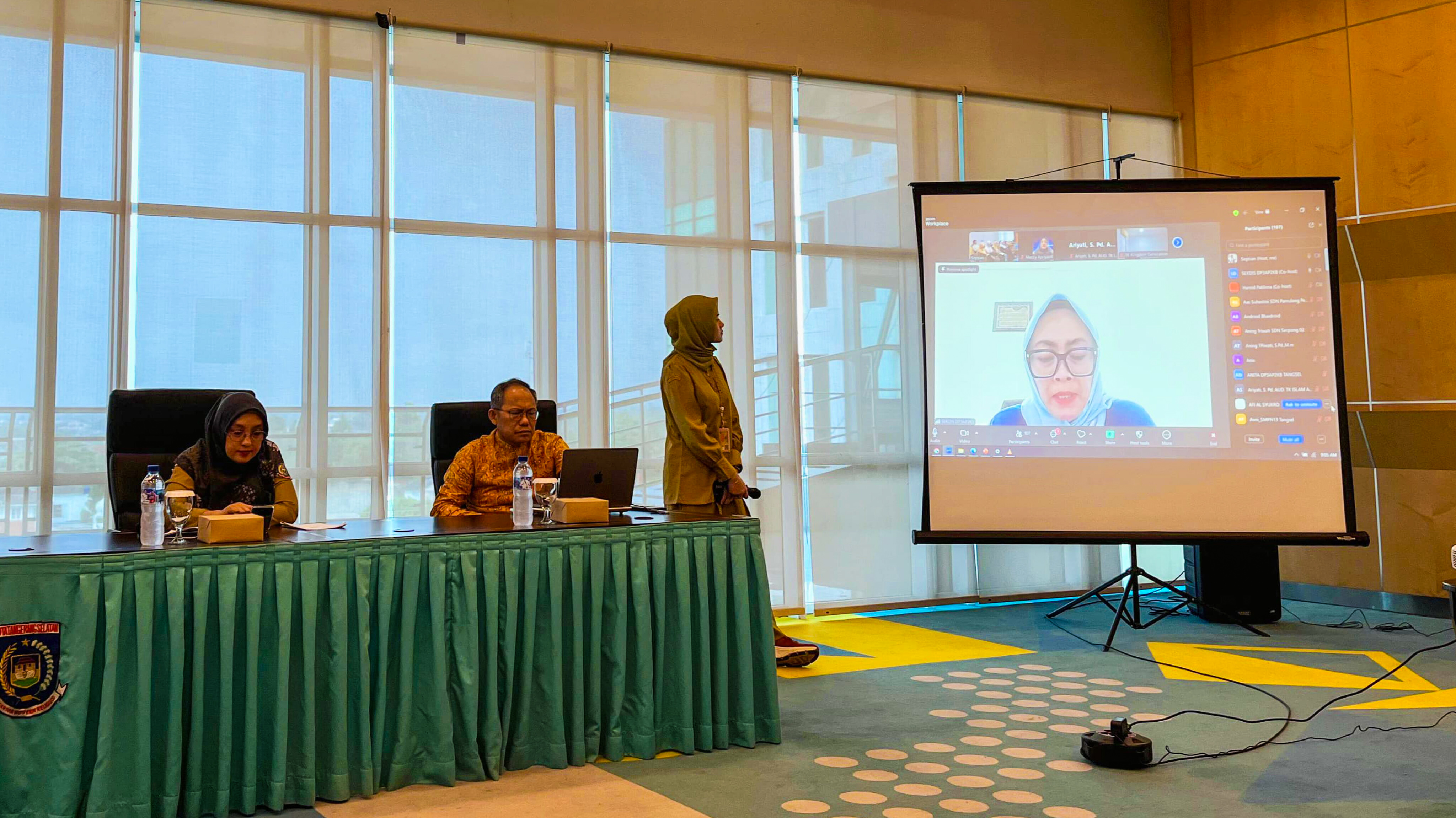 DP3AP2KB menggelar pelatihan Konvensi Hak Anak (KHA) yang berlangsung di Aula Lengkong, Puspemkot Tangsel, Senin (23/6/2025). (tangselpos.id/irm)