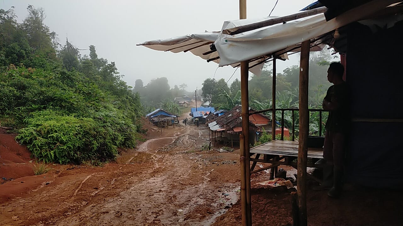Huntap Korban Banjir Bandang Bakal Dibangun Tahun 2026 Suasana di kawasan hunian sementara (Huntara) korban bencana banjir bandang, di Kecamatan Lebakgedong, Kabupaten Lebak.