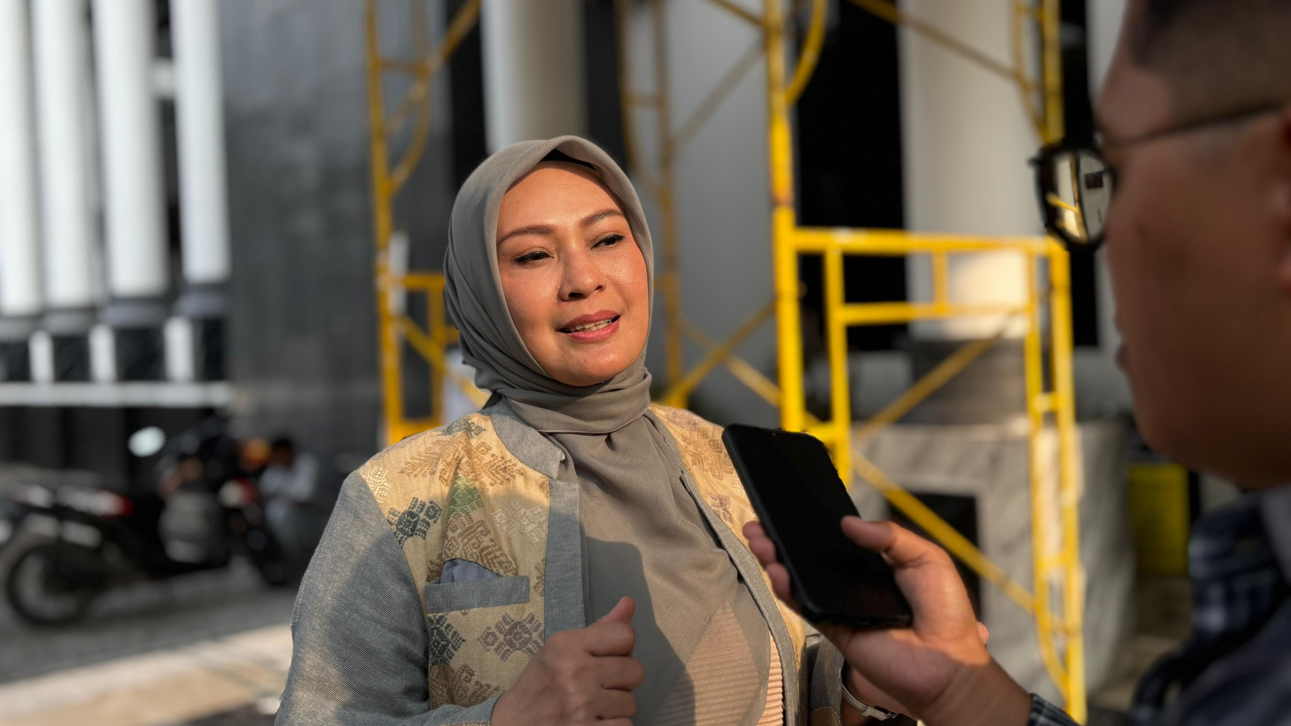 Irna Narulita Bawa Harapan Bagi PAN untuk Semakin Terdepan di Banten Ketua DPW PAN Banten, Irna Narulita, saat menyampaikan keterangan pers di Gedung DPRD Pandeglang, Jumat (13/6/2025).(Istimewa)