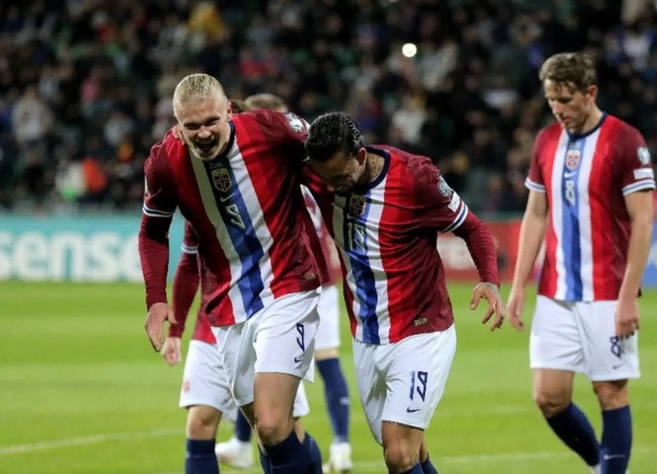 Italia Dibantai Norwegia 0-3, Kroasia Bantai Gibraltar 7-0 Selebrasi skuad Norwegia. Foto : Ist