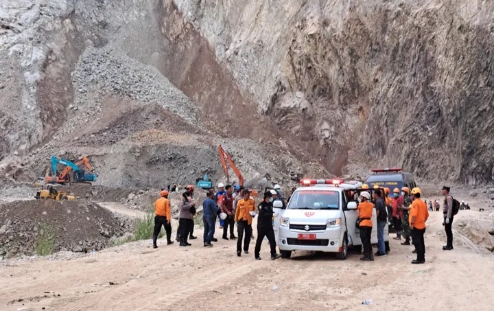 Operasi Pencarian Korban di Gunung Kuda Dihentikan Foto : Ist