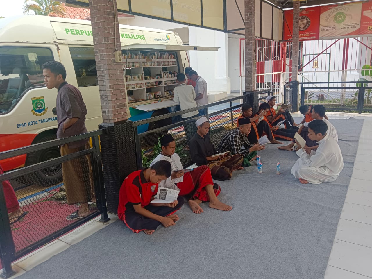 Perpustakaan Keliling Kunjungi Lapas Anak Ist.