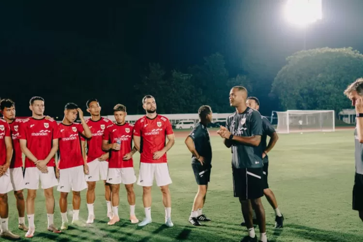 Pesan Pelatih Patrick Kluivert Usai Timnas Garuda Dibantai Jepang 6-0 Foto : Ist