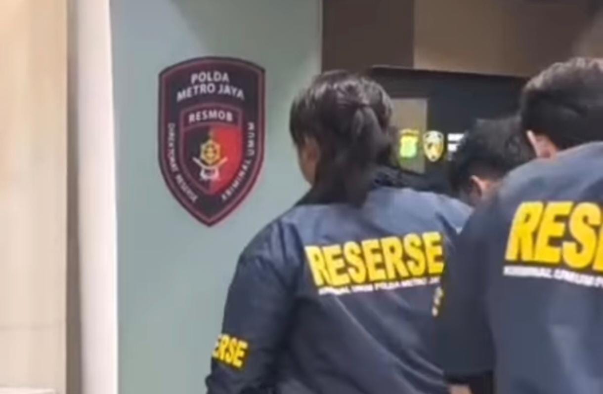 Polisi Amankan 2 Muncikari Usia Anak di Sentul, Korban Disuruh Live Porno Foto : Ist