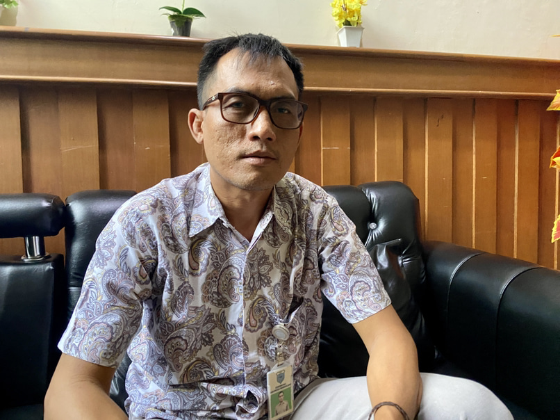 PPTK Perjadin Bapemperda Bantah Palsukan Stempel dan Invoice Hotel PPTK Perjadin Bapemperda Setwan Pandeglang, Ahmad Bustomi.(Nipal Sutiana-Tangsel Pos)